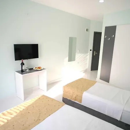 Forest Blue Hotel 3*